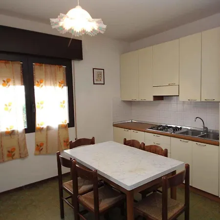 In 24907 Rosolina Mare
